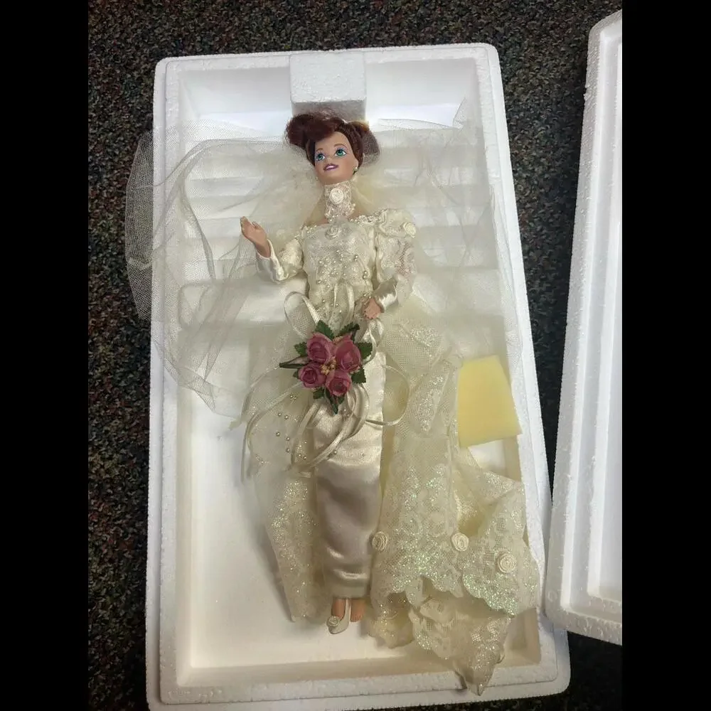 Romantic Rose Bride‎ Barbie Porcelain Doll Limited Edition 1991 Mattel 14541